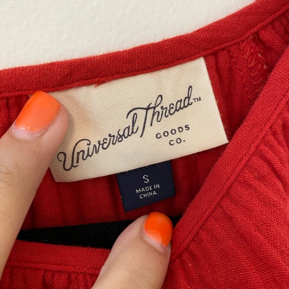 Universal Thread top - Picture 2 of 2